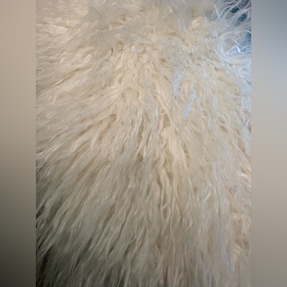Threshold Sheepskin Rug - Picture 4 of 7